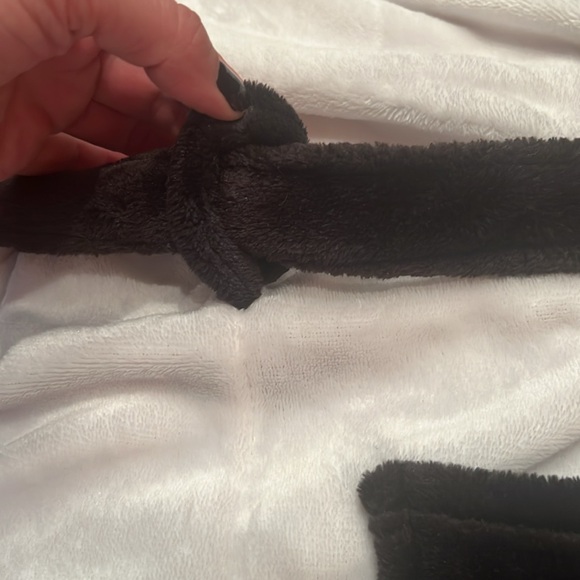 Women’s Panda Robe 🐼 - Picture 11 of 16